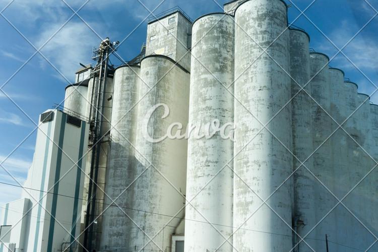 玉米小麦谷类式样摄影面粉厂筒仓面粉农业食品图片